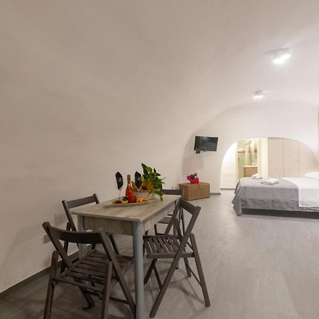 Centro Storico Apartment Прочида Экстерьер фото